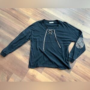 Women’s leopard & black long sleeve top, size small🖤🤎